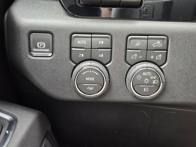 New 2026 Chevrolet Silverado 1500 High Country w/ Technology Package image 17