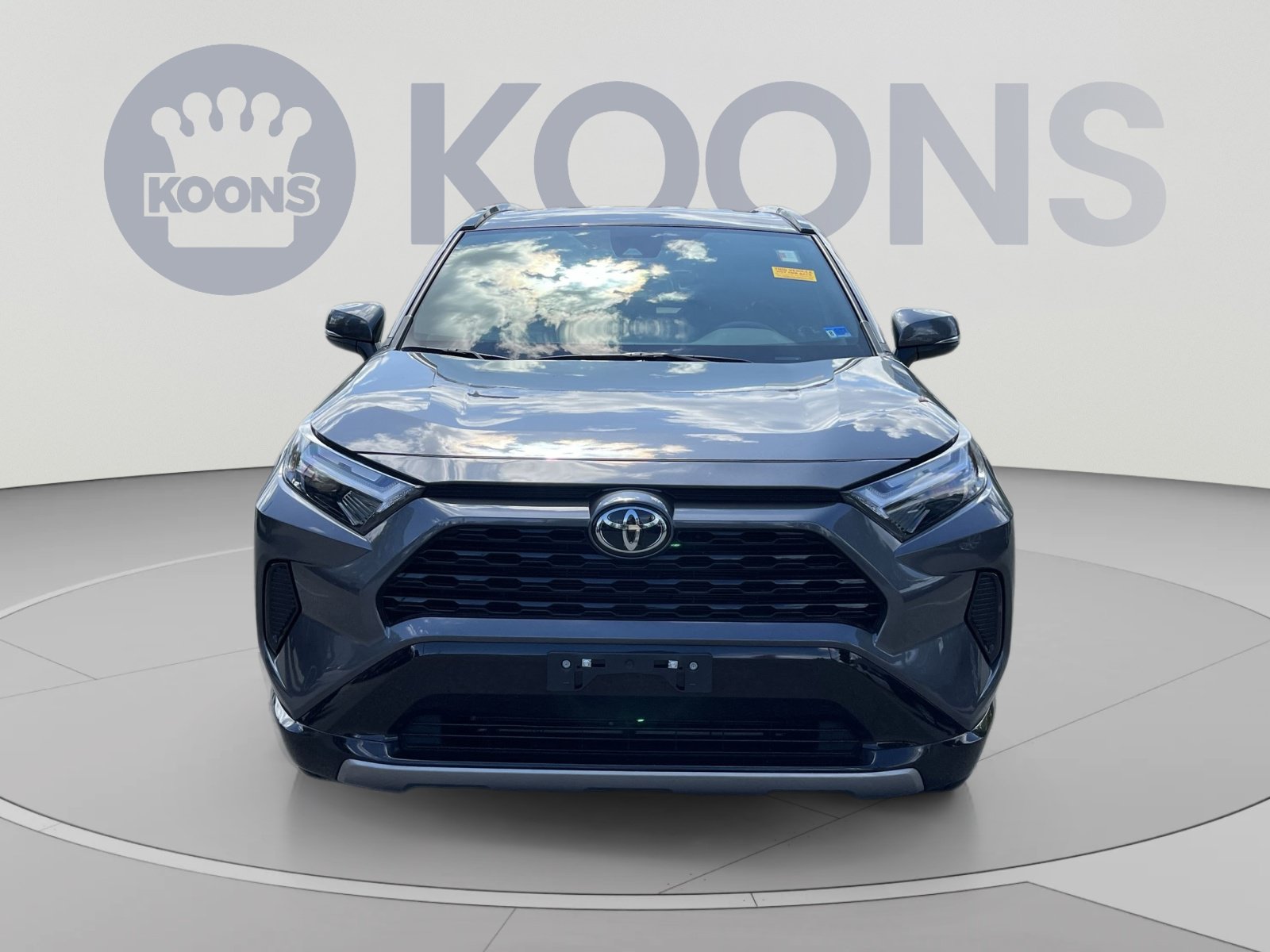 Used 2025 Toyota RAV4 SE AWD/4WD image 11