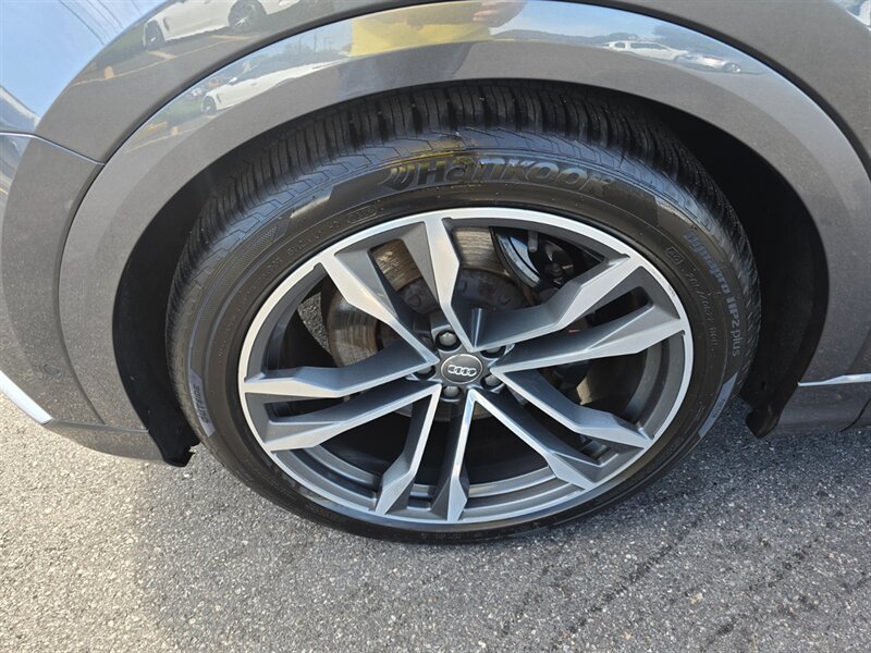 Used 2021 Audi SQ8 Prestige w/ Prestige Package AWD/4WD image 31