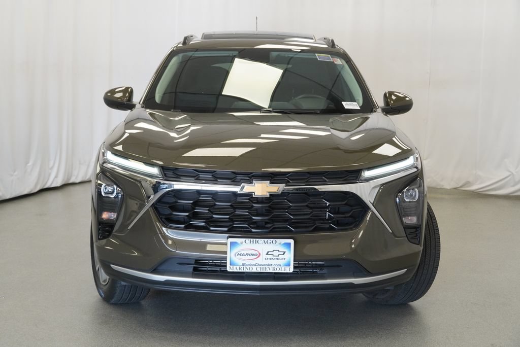 Certified 2024 Chevrolet Trax LT w/ Sunroof Package FWD image 36