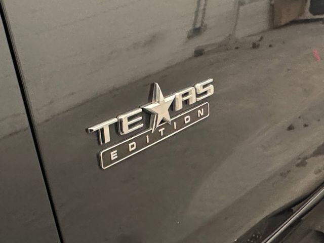 Used 2020 Chevrolet Silverado 1500 LT w/ Texas Edition image 29
