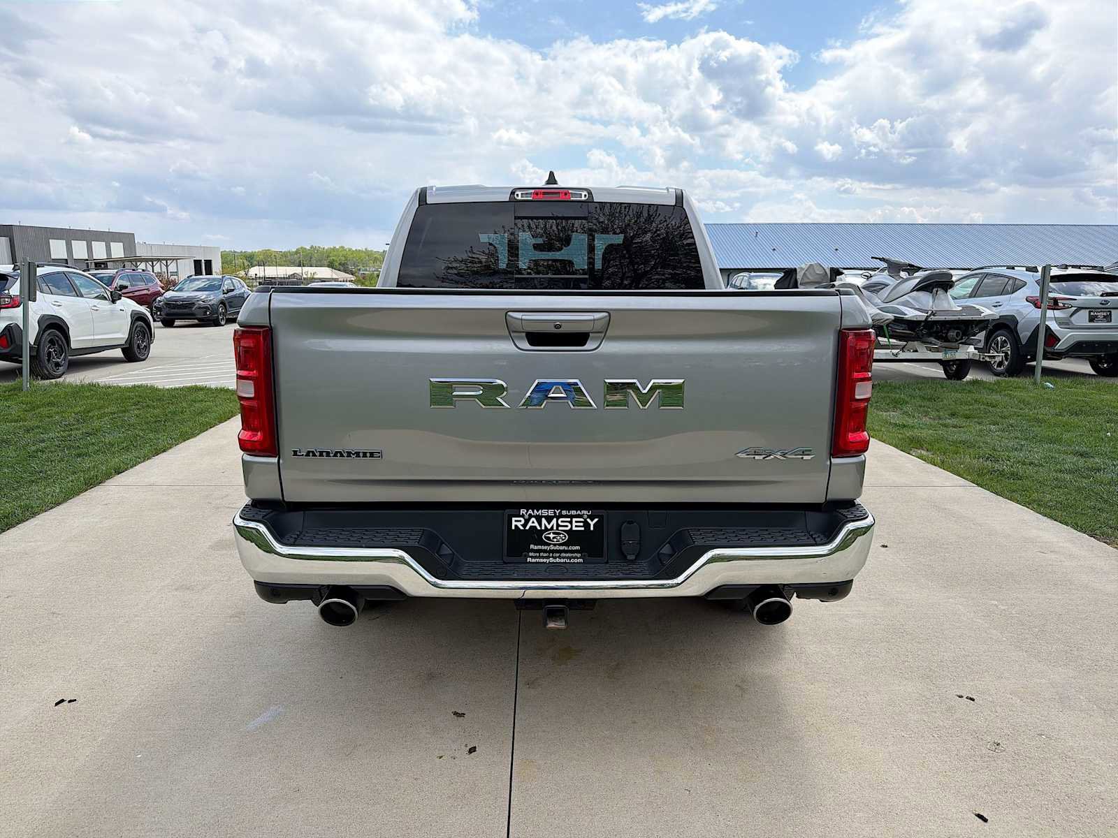 Used 2025 RAM 1500 Laramie AWD/4WD image 5