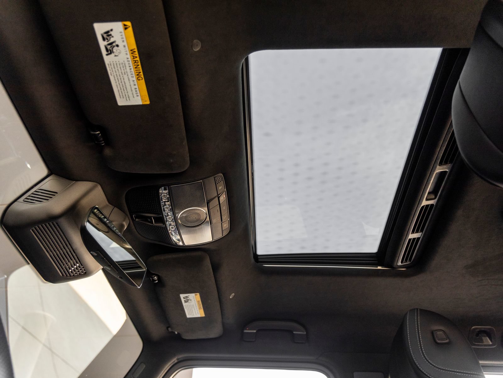 Used 2025 Mercedes-Benz G 550 image 27