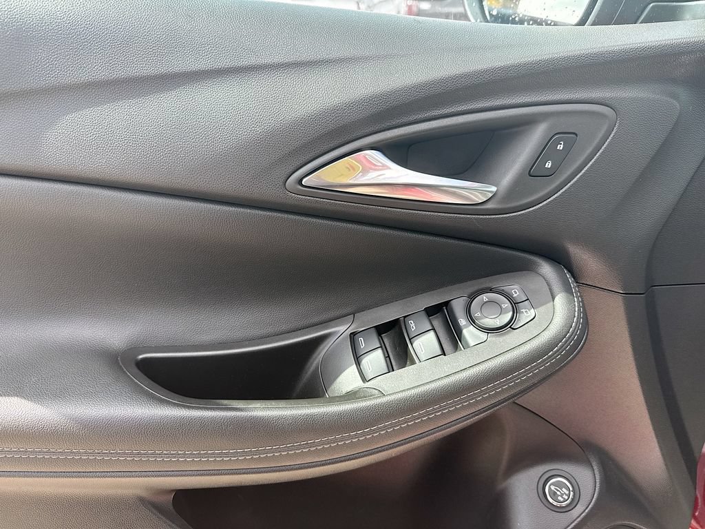 Used 2023 Buick Encore GX Select w/ Experience Buick Package FWD image 9