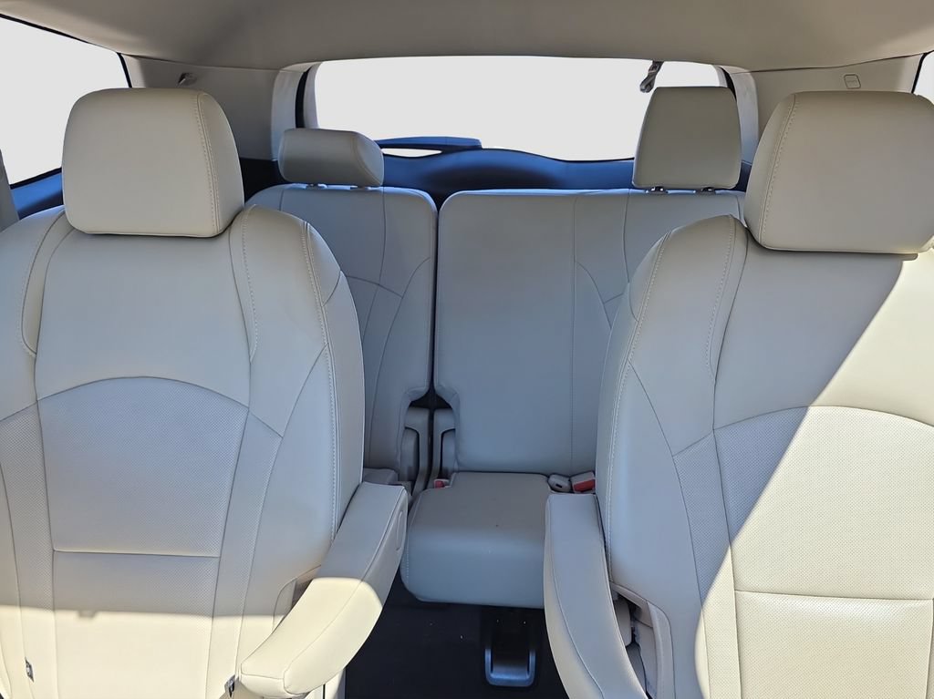 Used 2020 Buick Enclave Essence FWD image 12