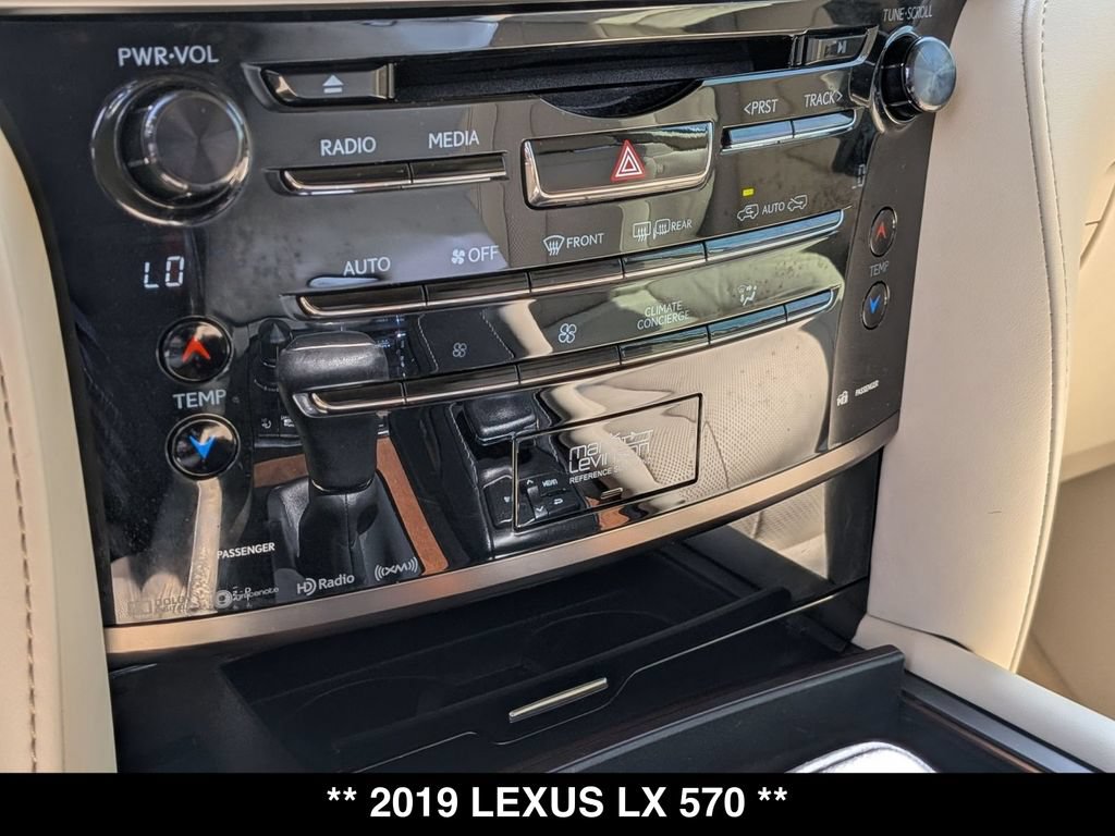 Used 2019 Lexus LX 570 4WD w/ Luxury Package image 21