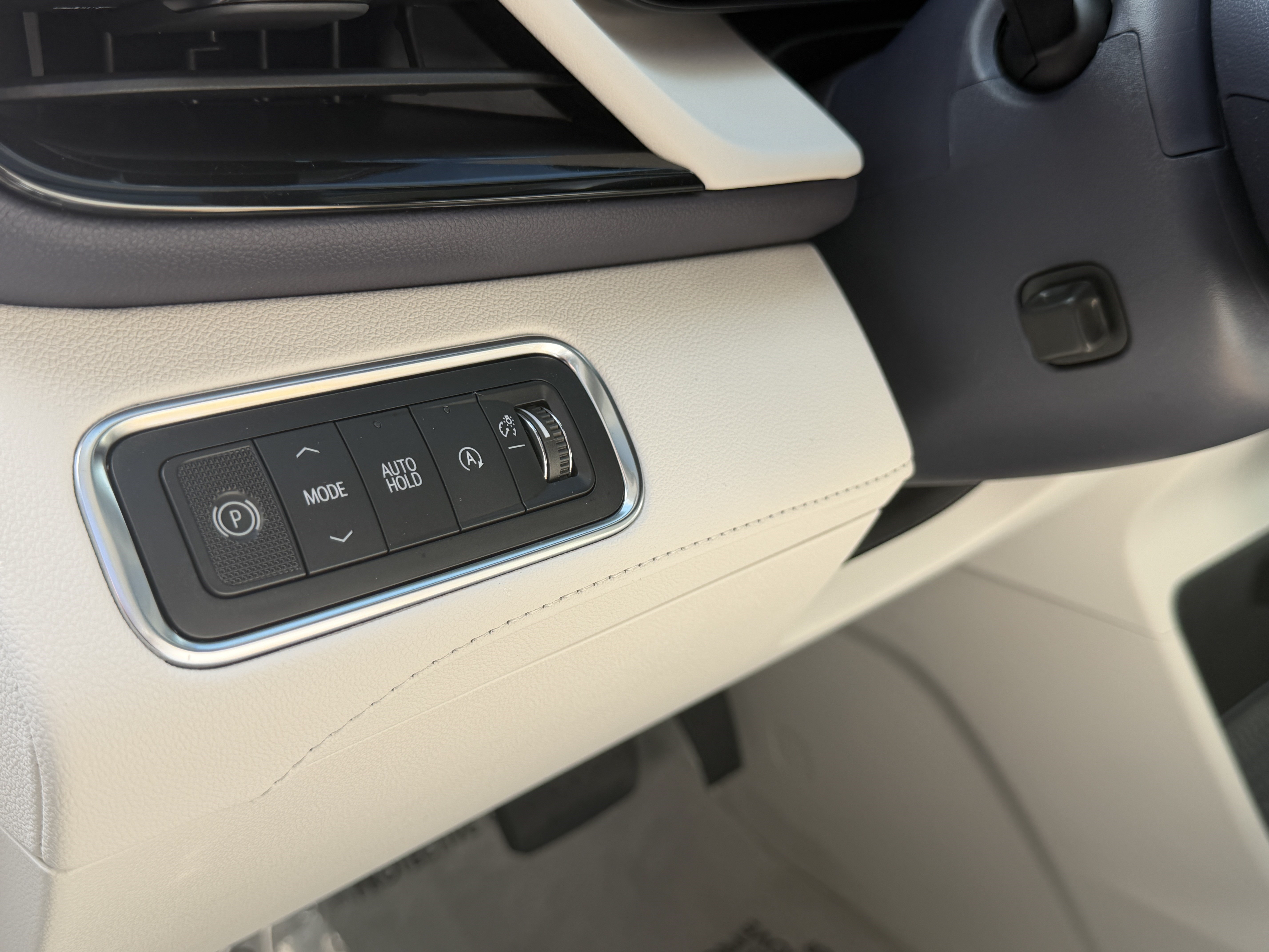 New 2027 Buick Enclave Avenir FWD image 12