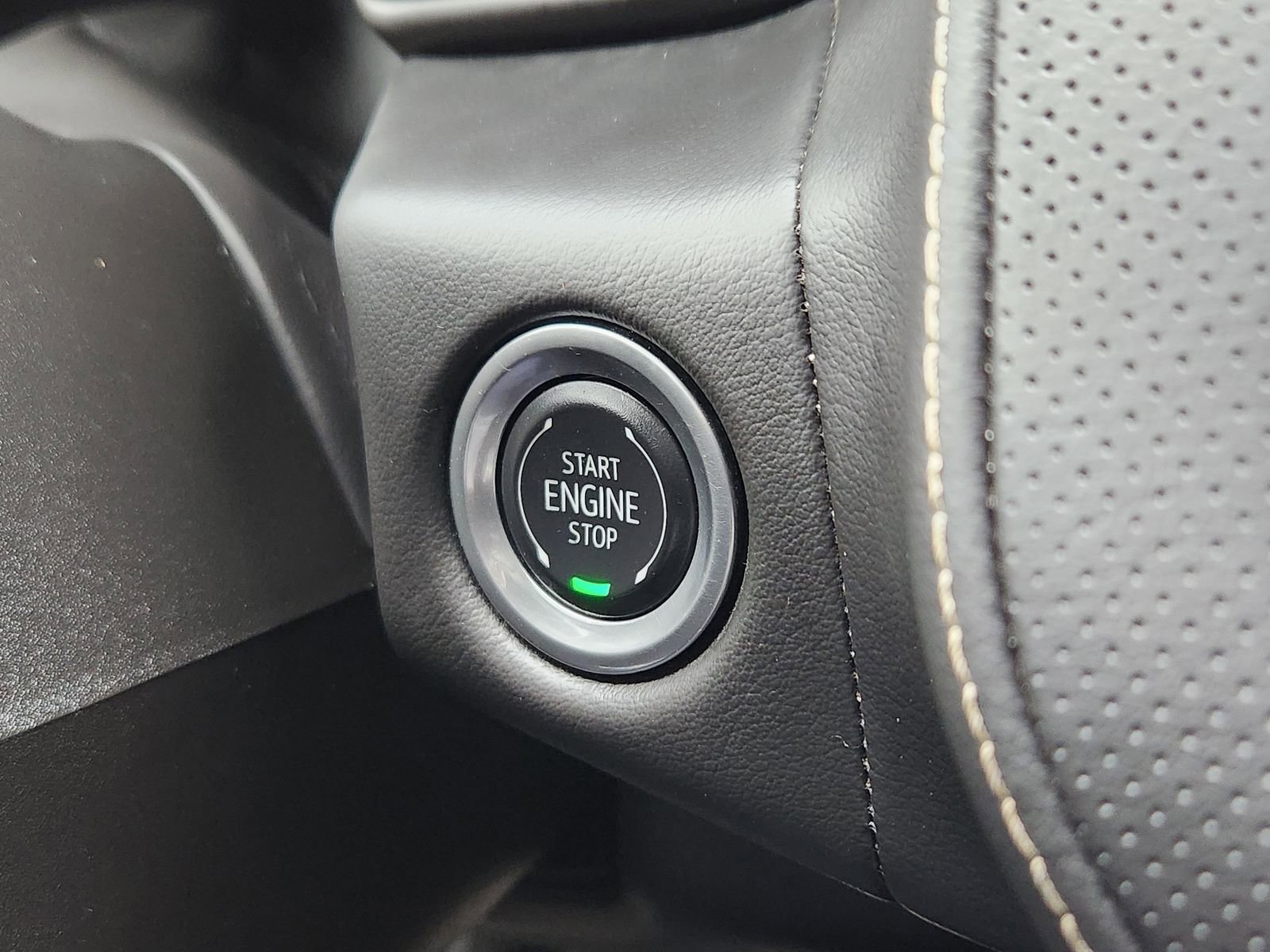 Used 2024 GMC Yukon SLT image 24