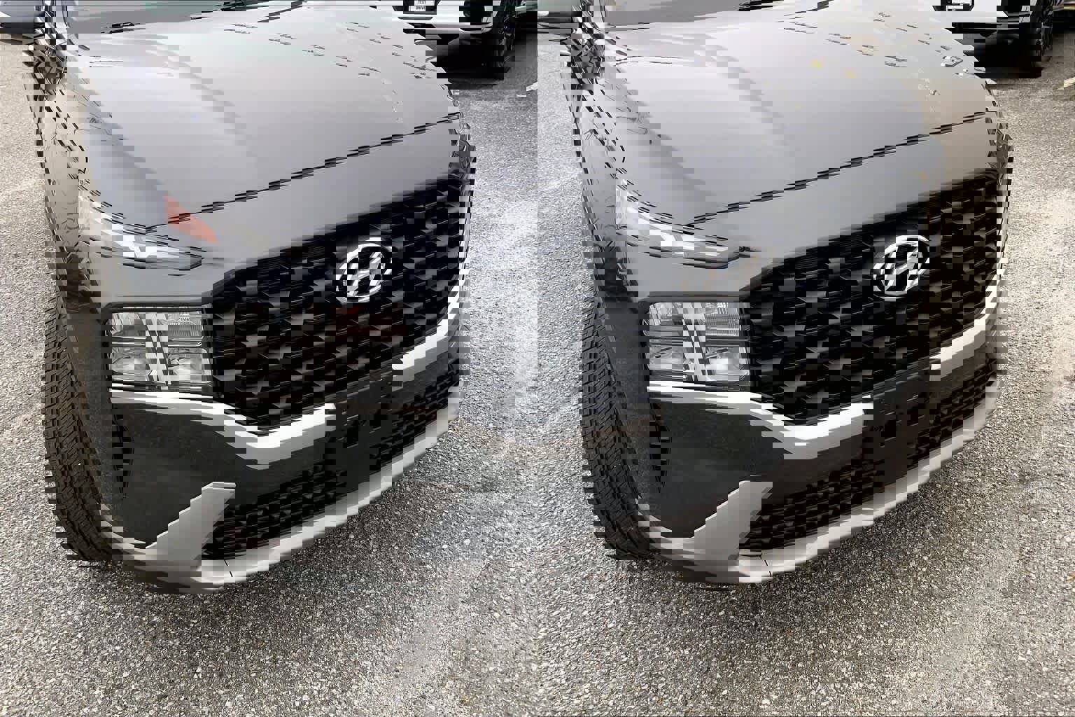 Used 2023 Hyundai Santa Fe SEL w/ Cargo Package image 28