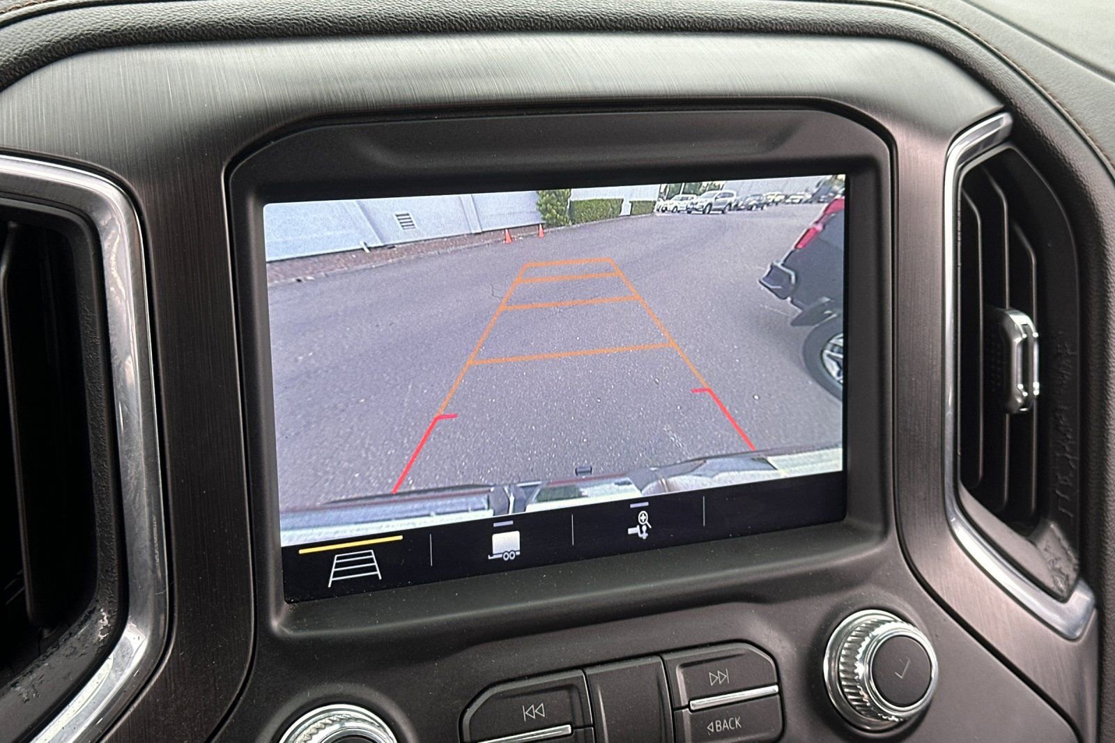 Used 2019 GMC Sierra 1500 AT4 w/ AT4 Premium Package image 23