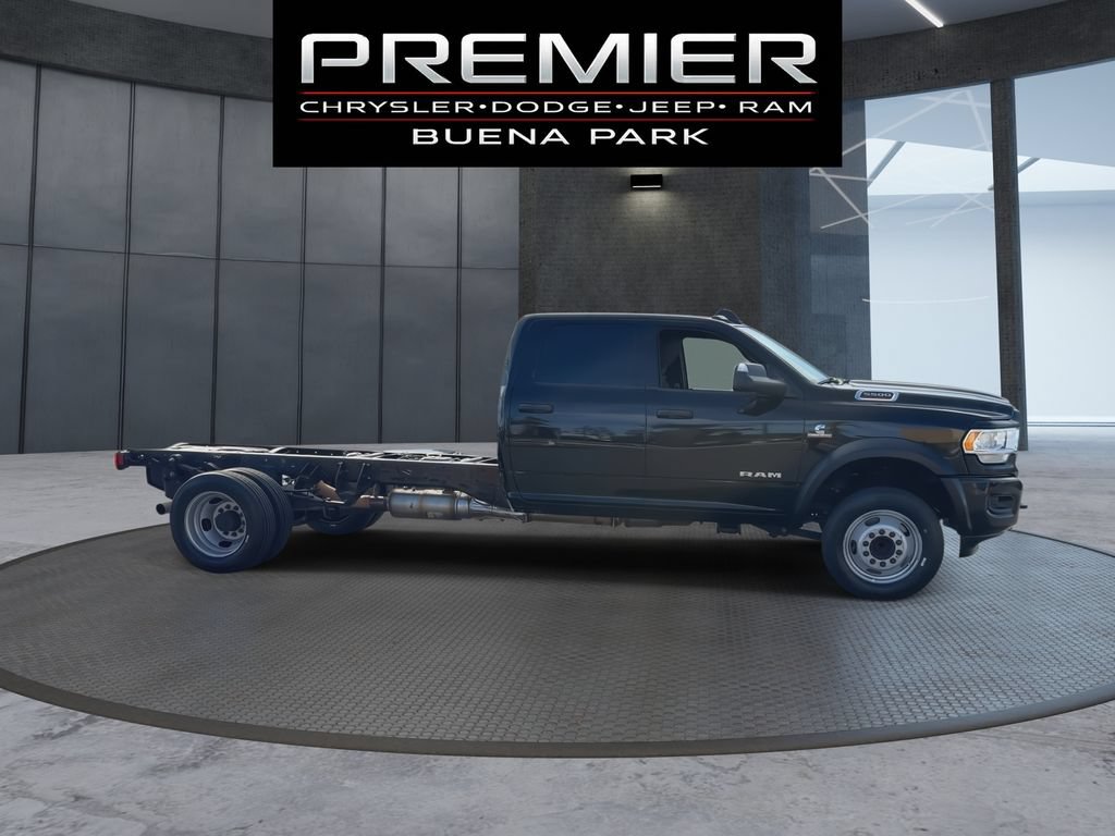 Used 2022 RAM 5500 Tradesman w/ Max Tow Package RWD image 9
