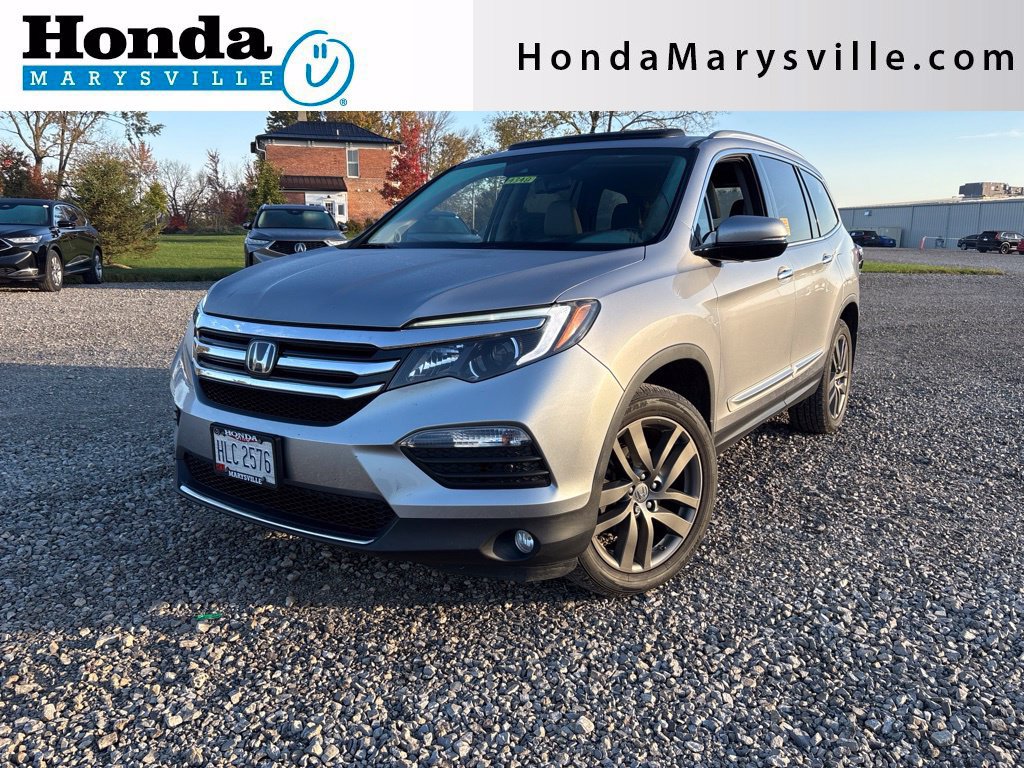 Used 2017 Honda Pilot Touring image 1