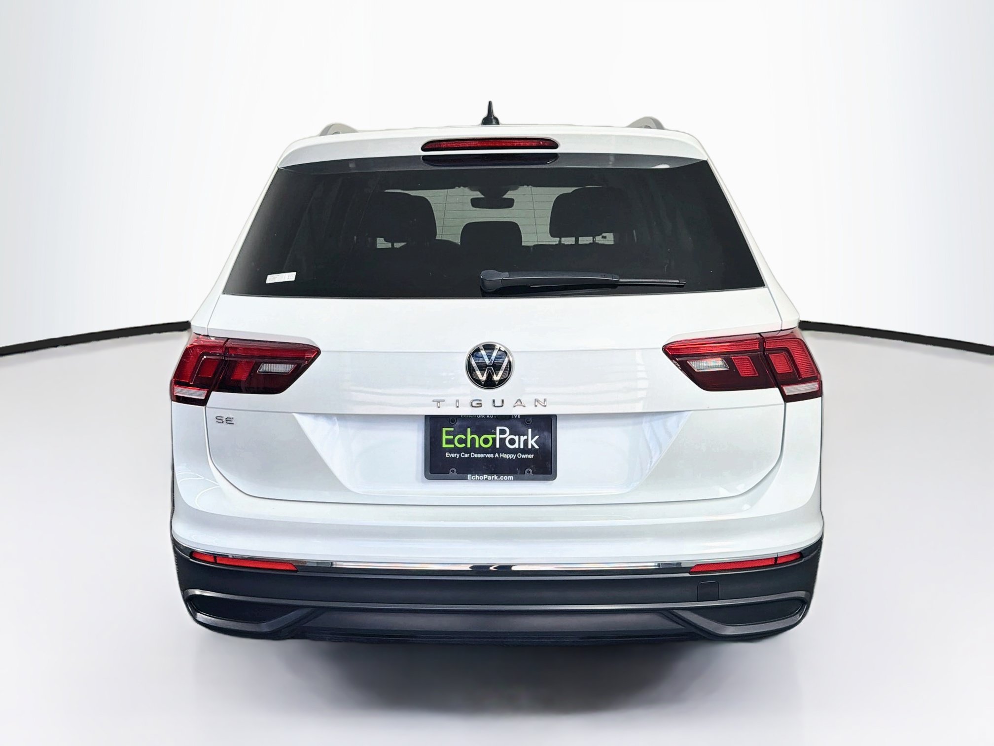 Used 2023 Volkswagen Tiguan SE FWD image 7