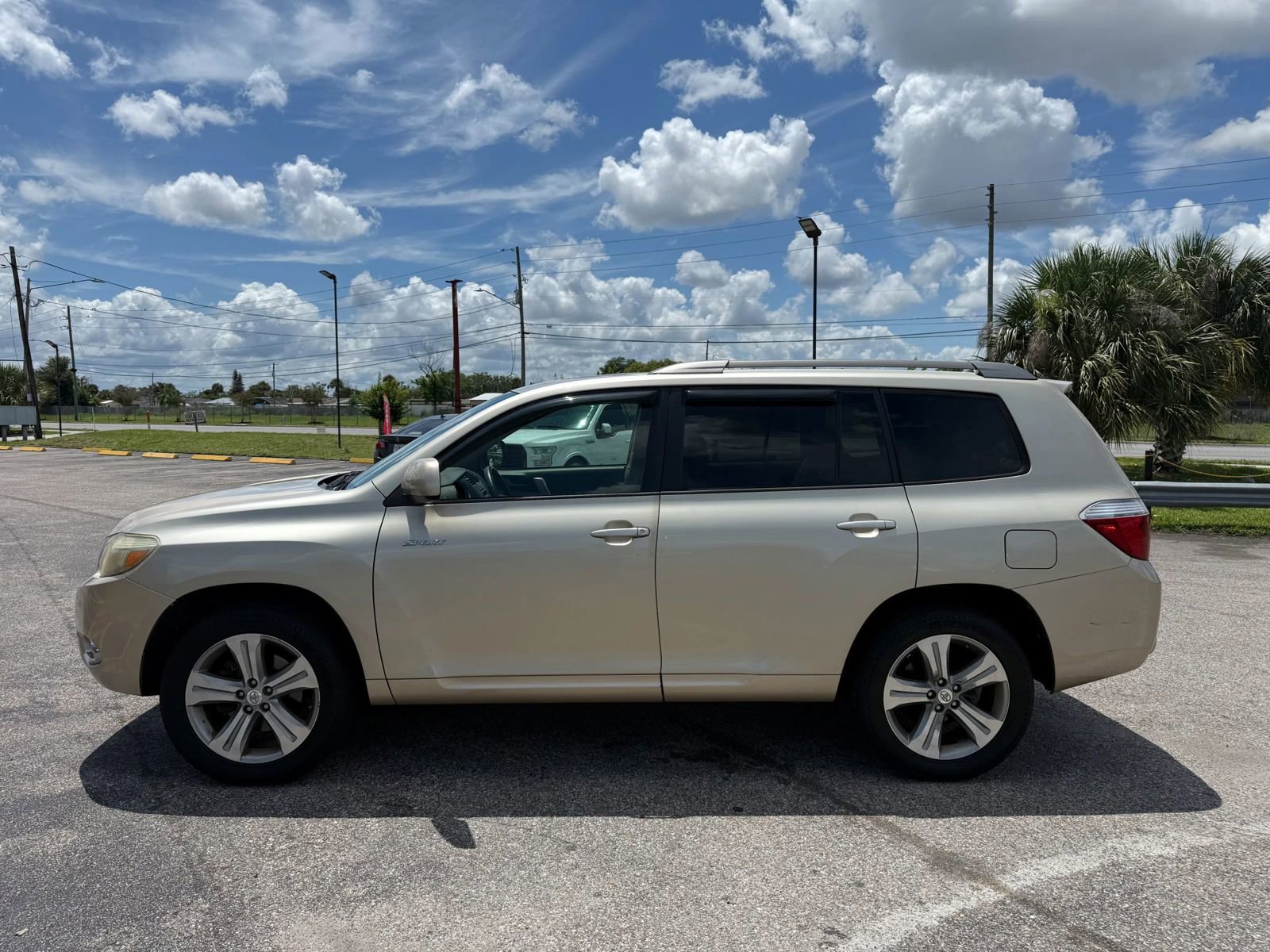 Used 2008 Toyota Highlander Sport AWD/4WD image 2