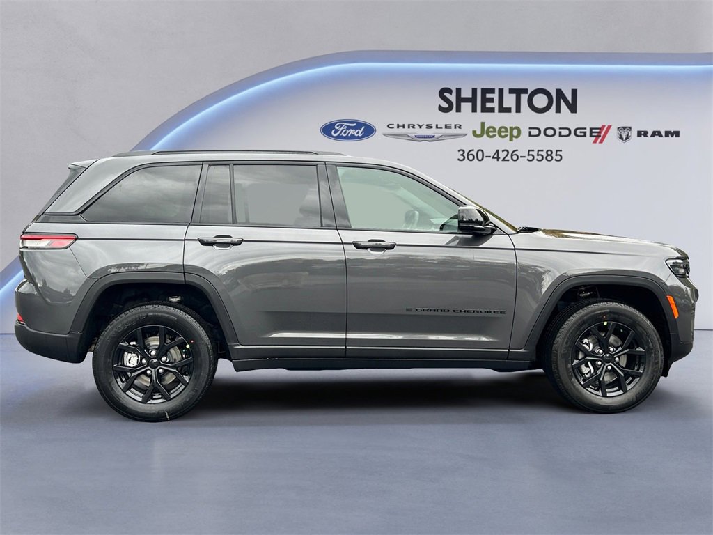 New 2025 Jeep Grand Cherokee 4WD image 6