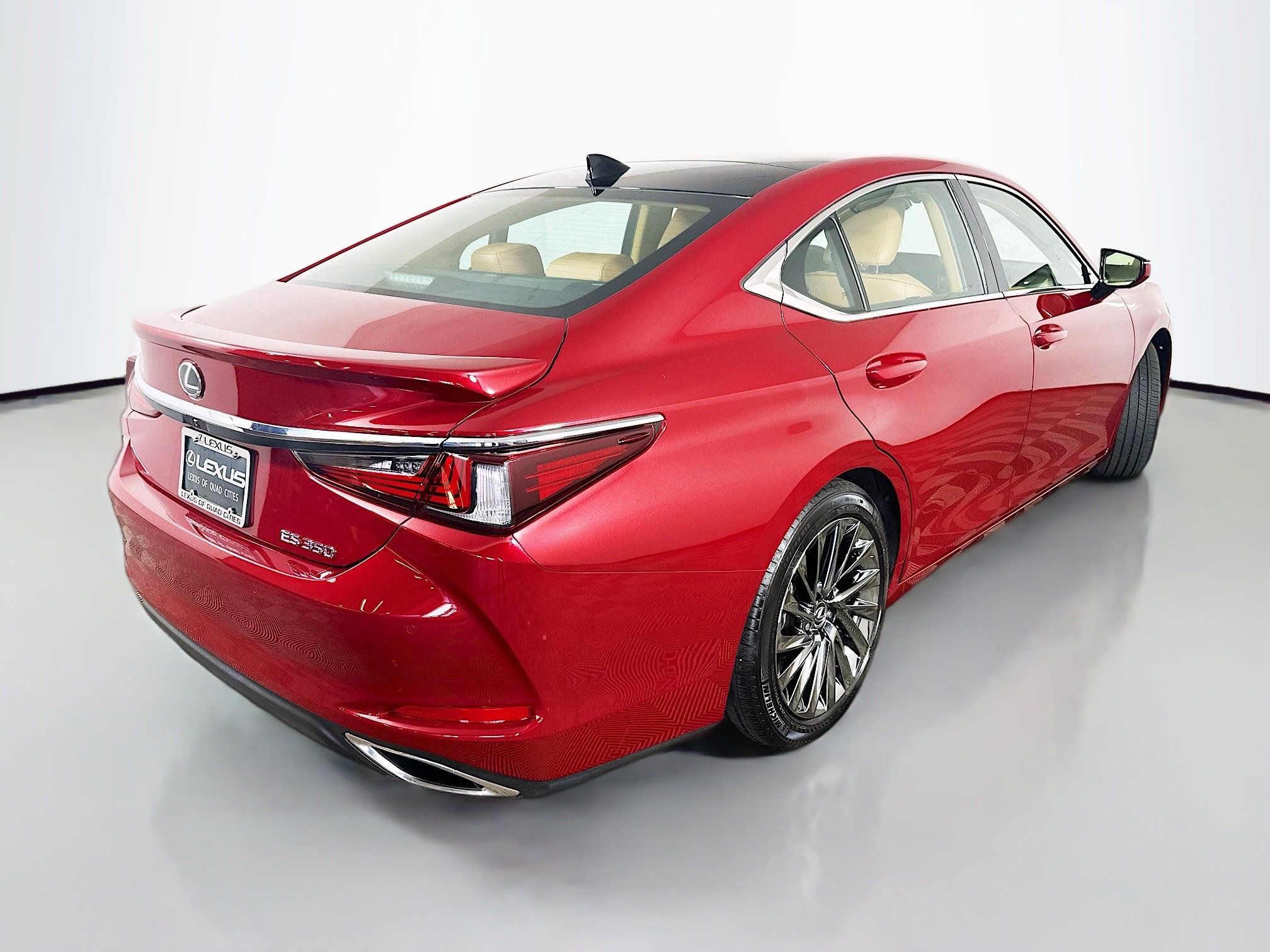 Certified 2024 Lexus ES 350 Ultra Luxury w/ Accessory Package (Z2) FWD image 7