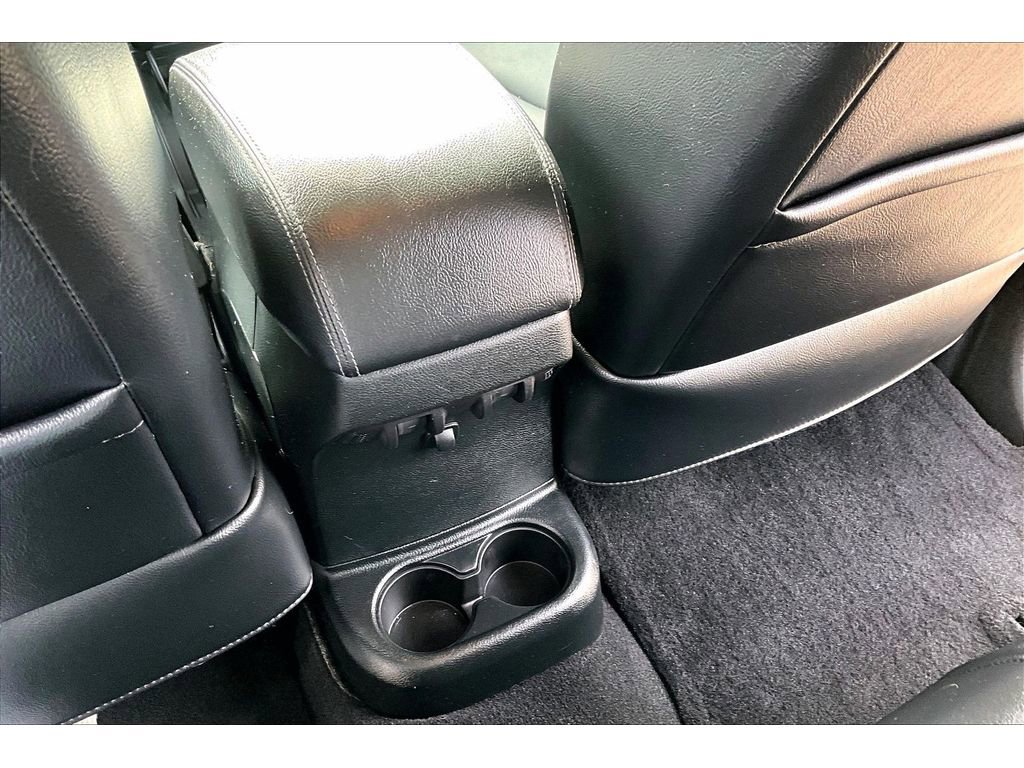 Used 2018 Jeep Wrangler Unlimited Sahara image 29