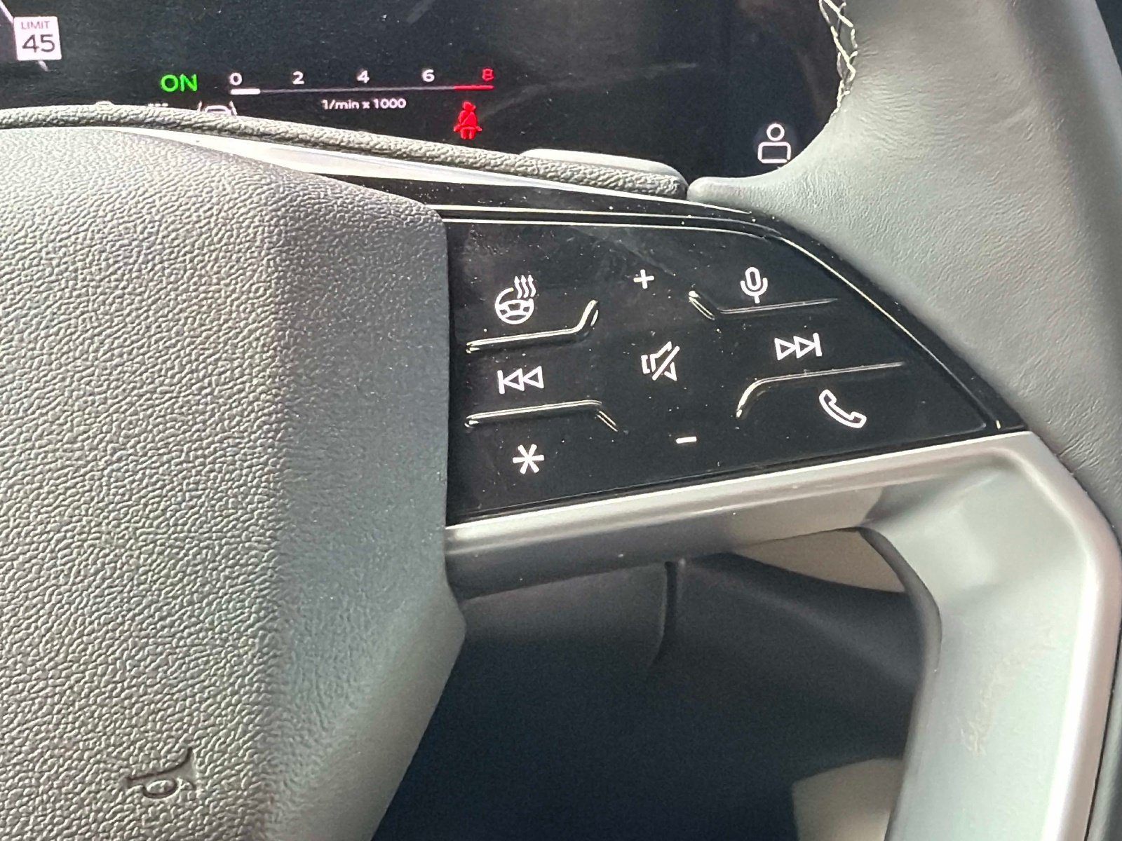 Used 2025 Audi Q5 Premium Plus AWD/4WD image 48