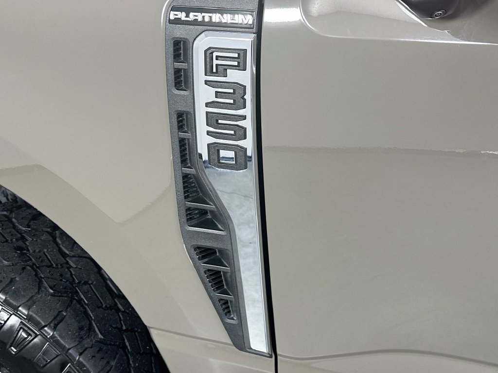 Used 2026 Ford F350 Platinum w/ Platinum Plus Package AWD/4WD image 29