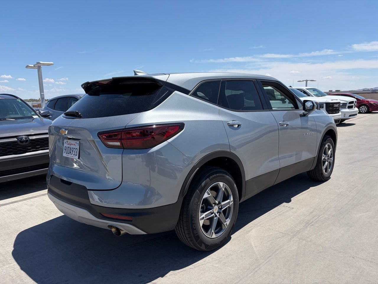 Used 2025 Chevrolet Blazer LT FWD image 2