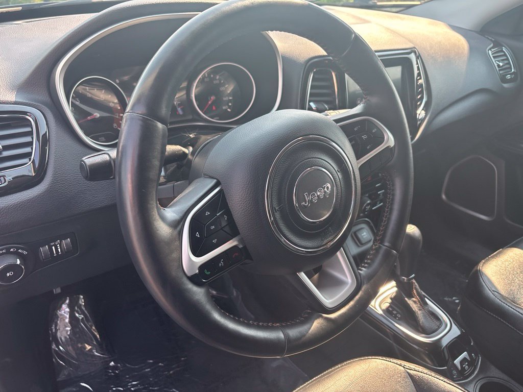 Used 2018 Jeep Compass Limited FWD image 13