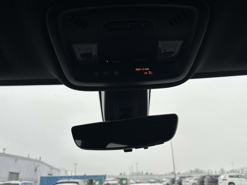 Certified 2023 Chevrolet Traverse Premier w/ LPO, Floor Liner Package image 31