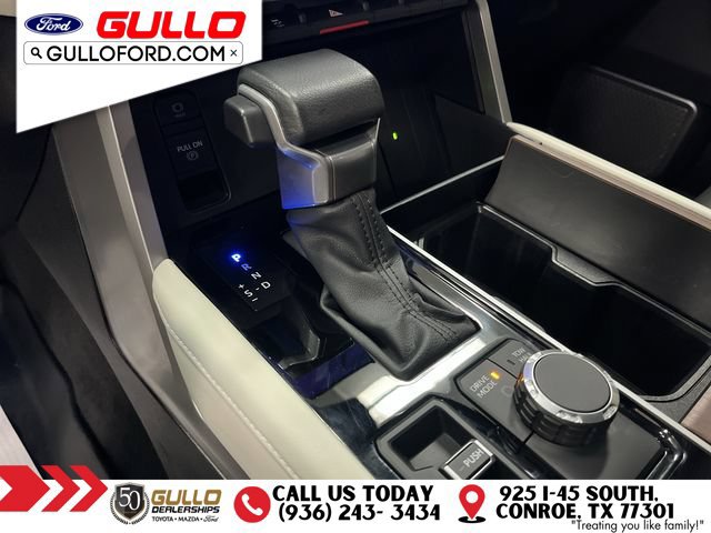 Used 2024 Toyota Sequoia Capstone AWD/4WD image 31