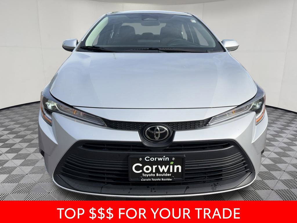 Used 2025 Toyota Corolla LE FWD image 2