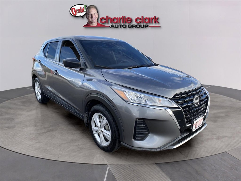 Used 2022 Nissan Kicks S image 8