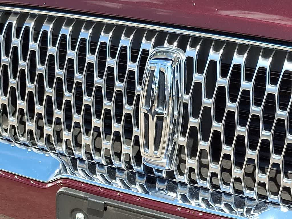 Used 2021 Lincoln Corsair FWD w/ Premium Package image 30