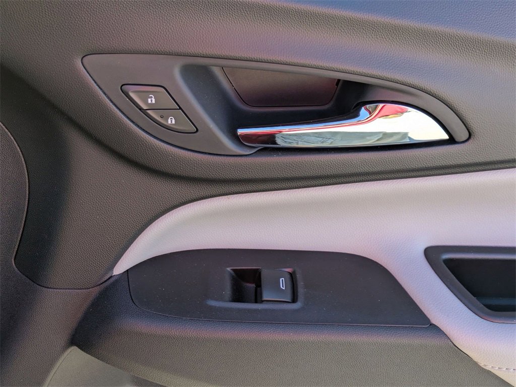 Used 2021 Chevrolet Equinox Premier image 40