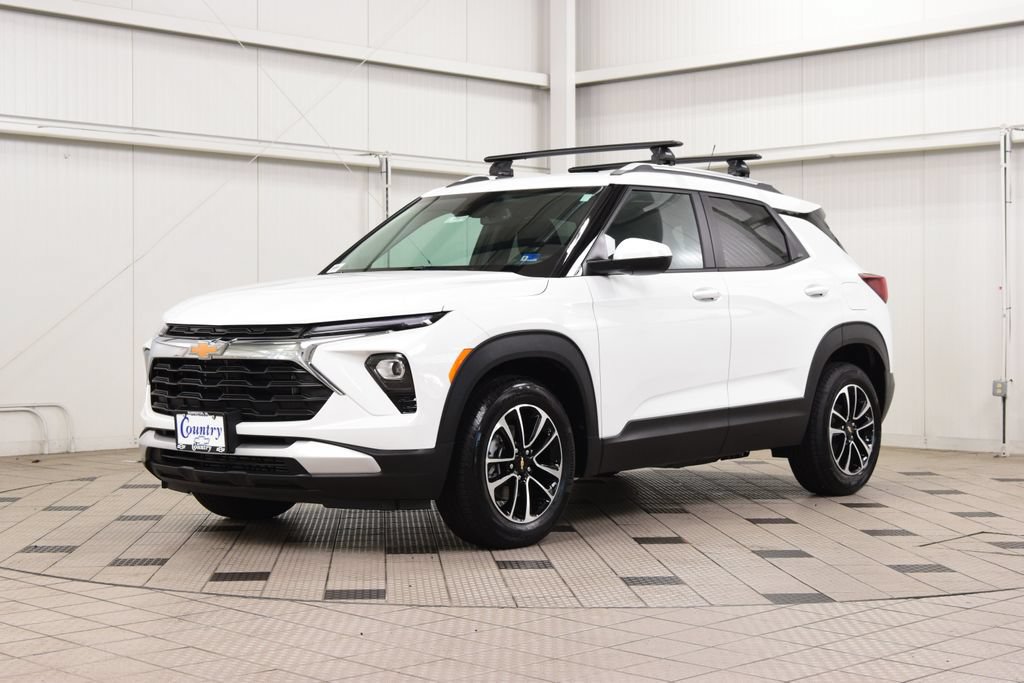 New 2026 Chevrolet TrailBlazer LT w/ Convenience Package FWD image 3