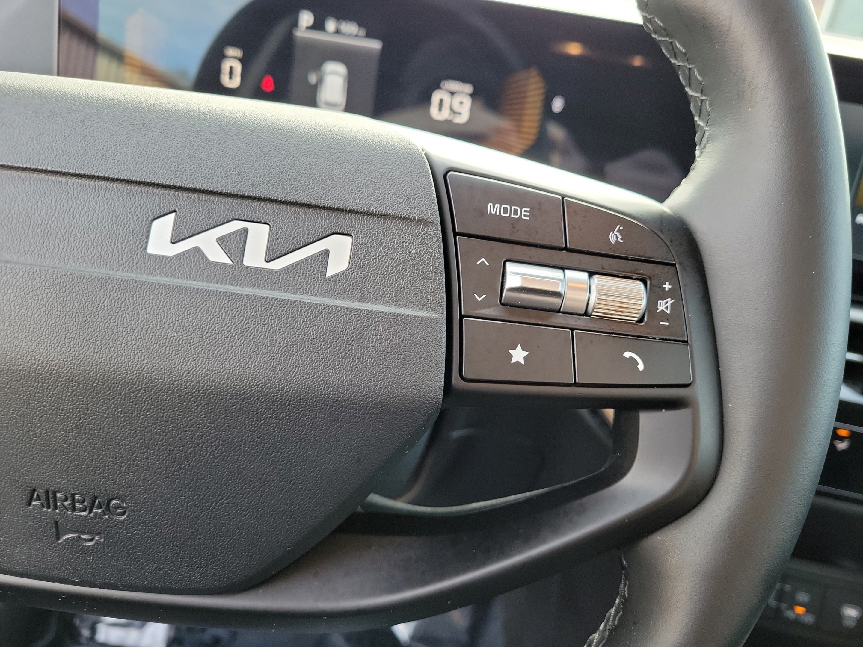 Certified 2026 Kia Sportage LX FWD image 25