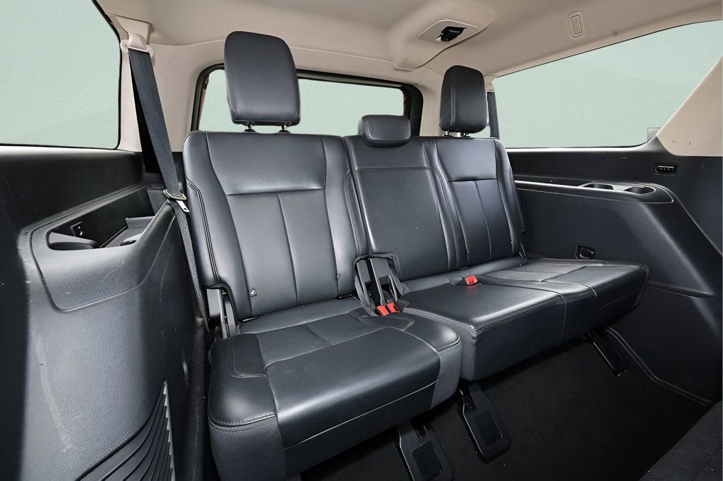 Used 2024 Ford Expedition Max XLT image 17