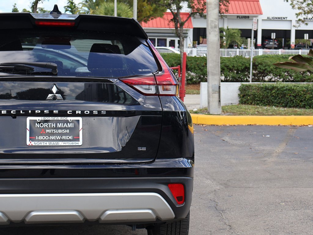 Used 2023 Mitsubishi Eclipse Cross SE image 15