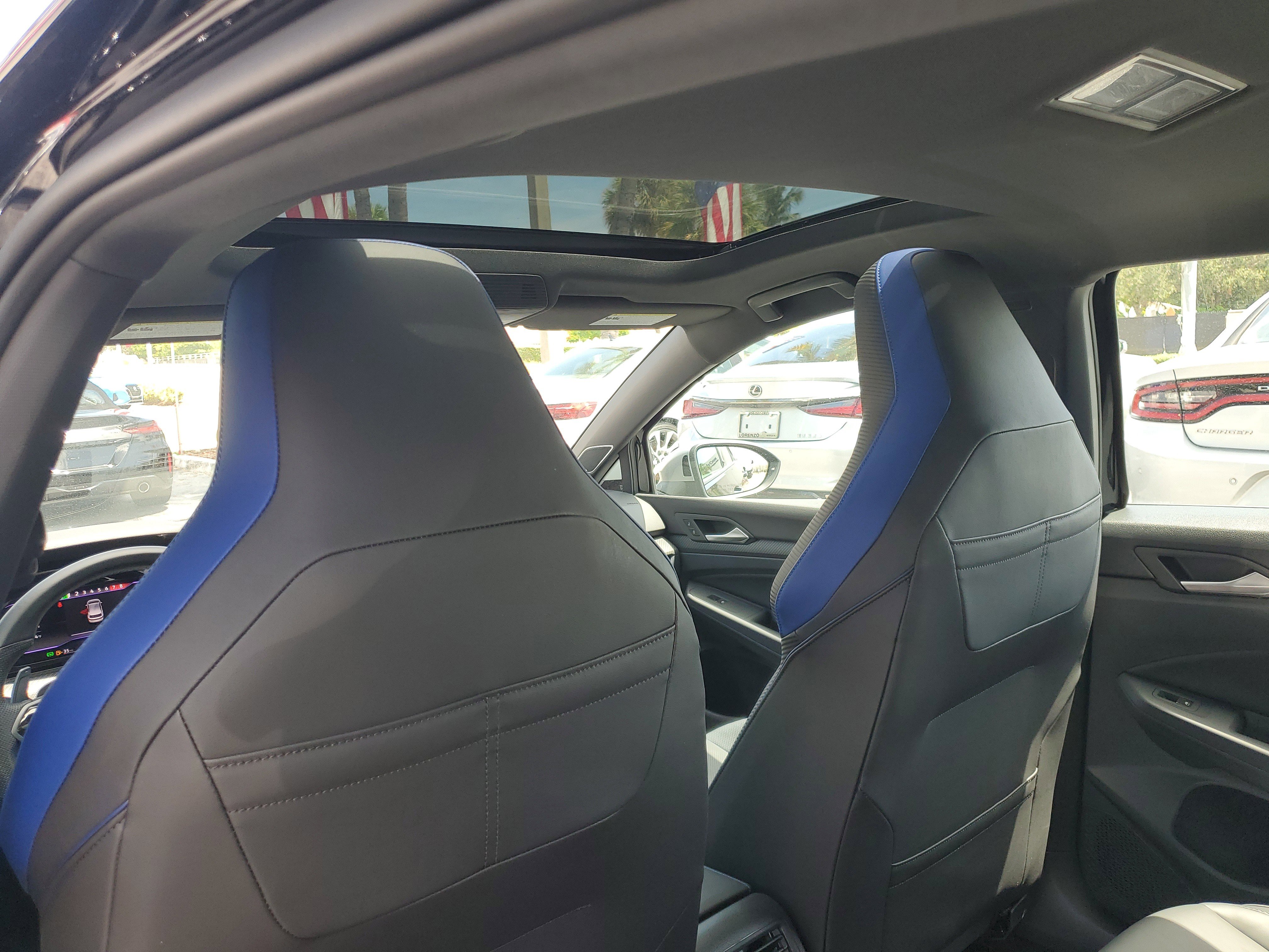 Used 2023 Volkswagen Golf R image 13