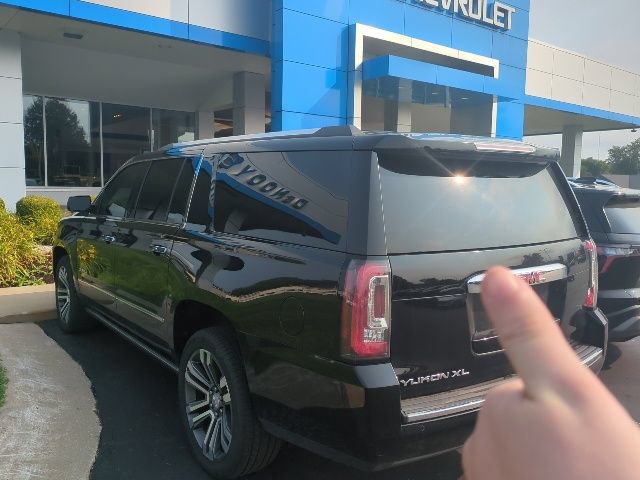 Used 2018 GMC Yukon XL Denali w/ Denali Ultimate Package AWD/4WD image 9