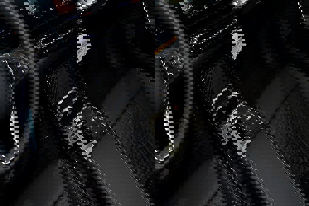 Used 2025 BMW X1 xDrive28i w/ Technology Package image 22