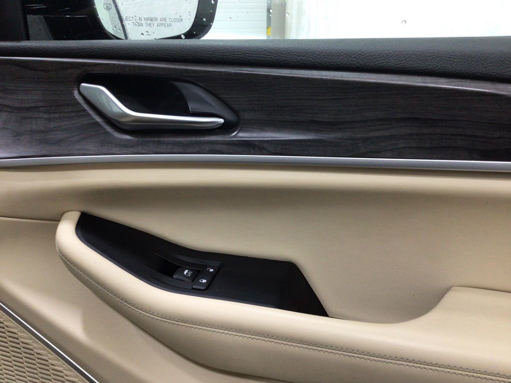 Used 2023 Jeep Grand Cherokee Limited w/ Trailer Tow Prep Group (B) image 33