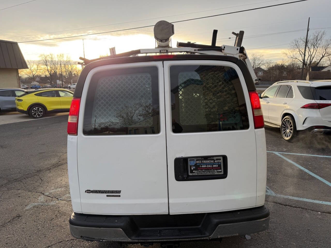 Used 2014 Chevrolet Express 2500 image 13