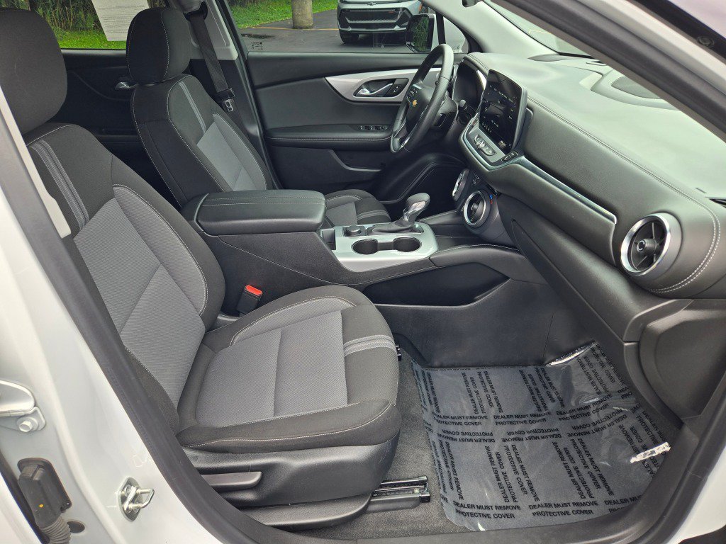 Certified 2023 Chevrolet Blazer LT AWD/4WD image 6