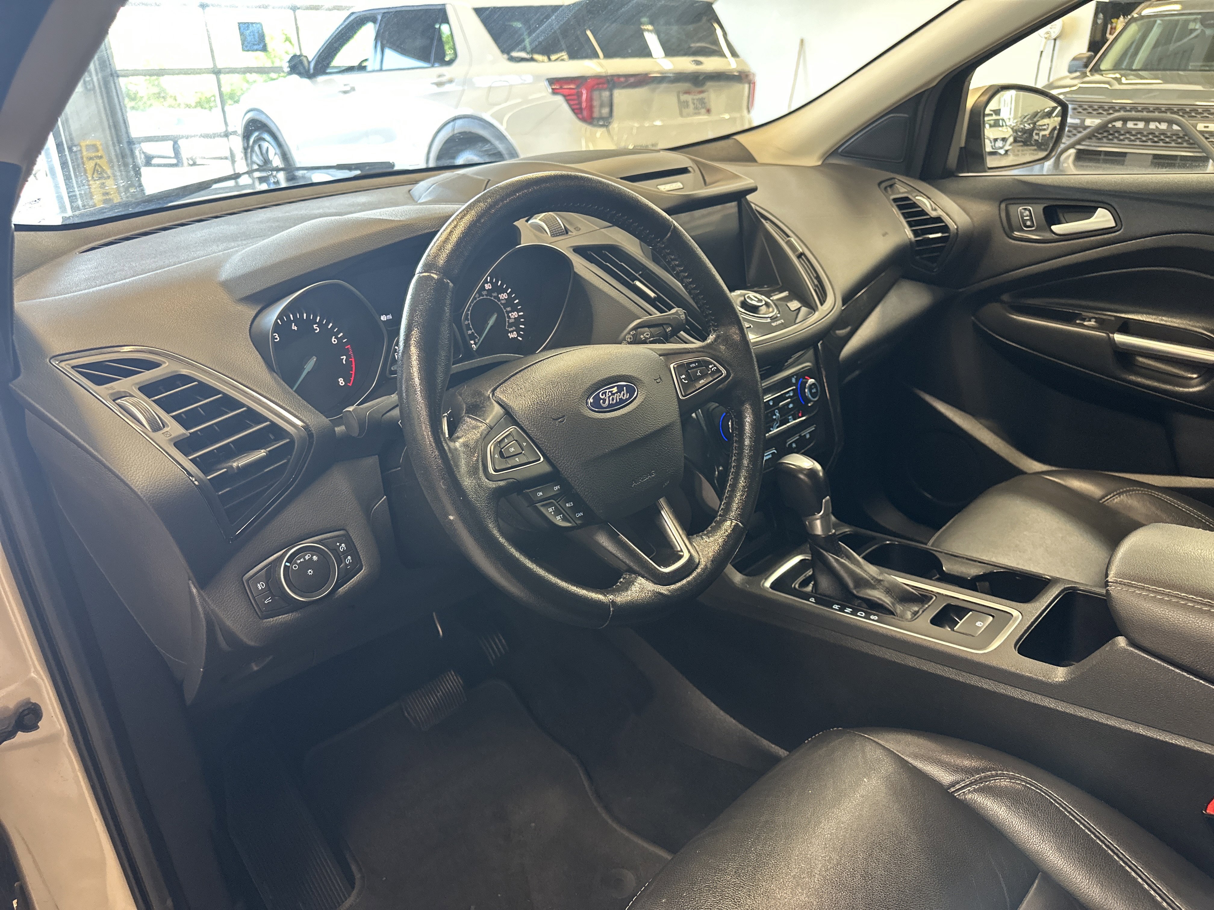 Used 2017 Ford Escape Titanium image 24