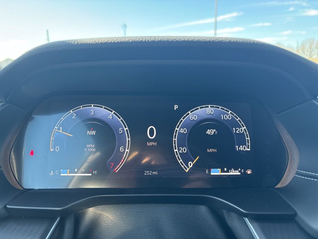 New 2025 Jeep Grand Cherokee L Laredo image 23