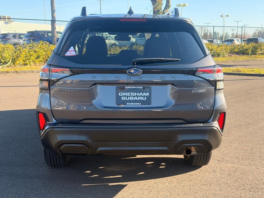 Used 2025 Subaru Forester Premium image 6