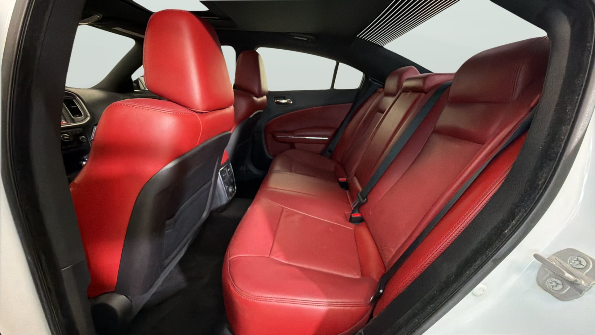 Used 2014 Dodge Charger SXT Plus RWD image 33