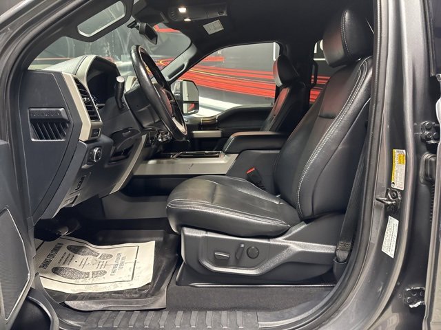 Used 2022 Ford F250 Lariat w/ Chrome Package image 5