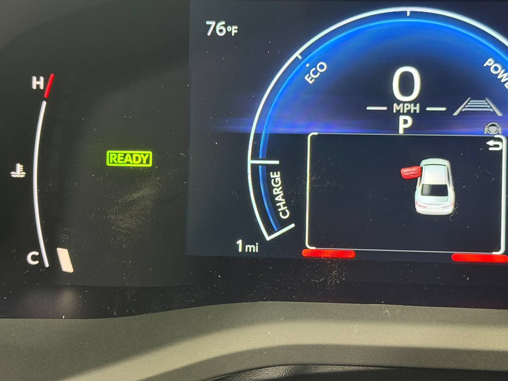 New 2026 Toyota Camry Hybrid FWD image 14