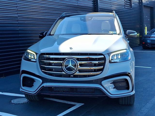 Used 2024 Mercedes-Benz GLS 450 4MATIC image 10