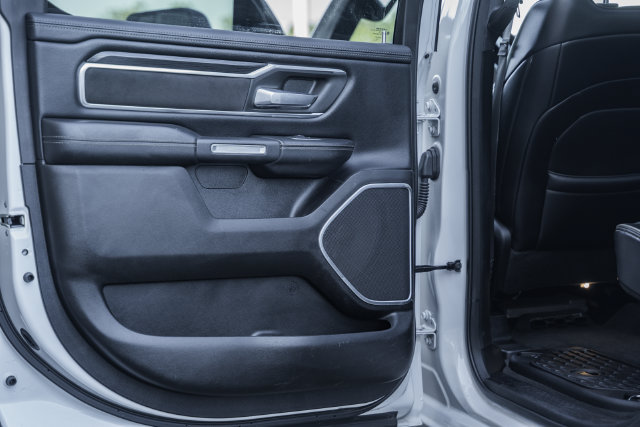 Used 2023 RAM 1500 Laramie AWD/4WD image 46