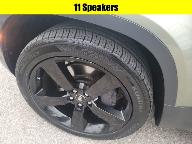 Used 2020 Land Rover Defender 110 SE image 8